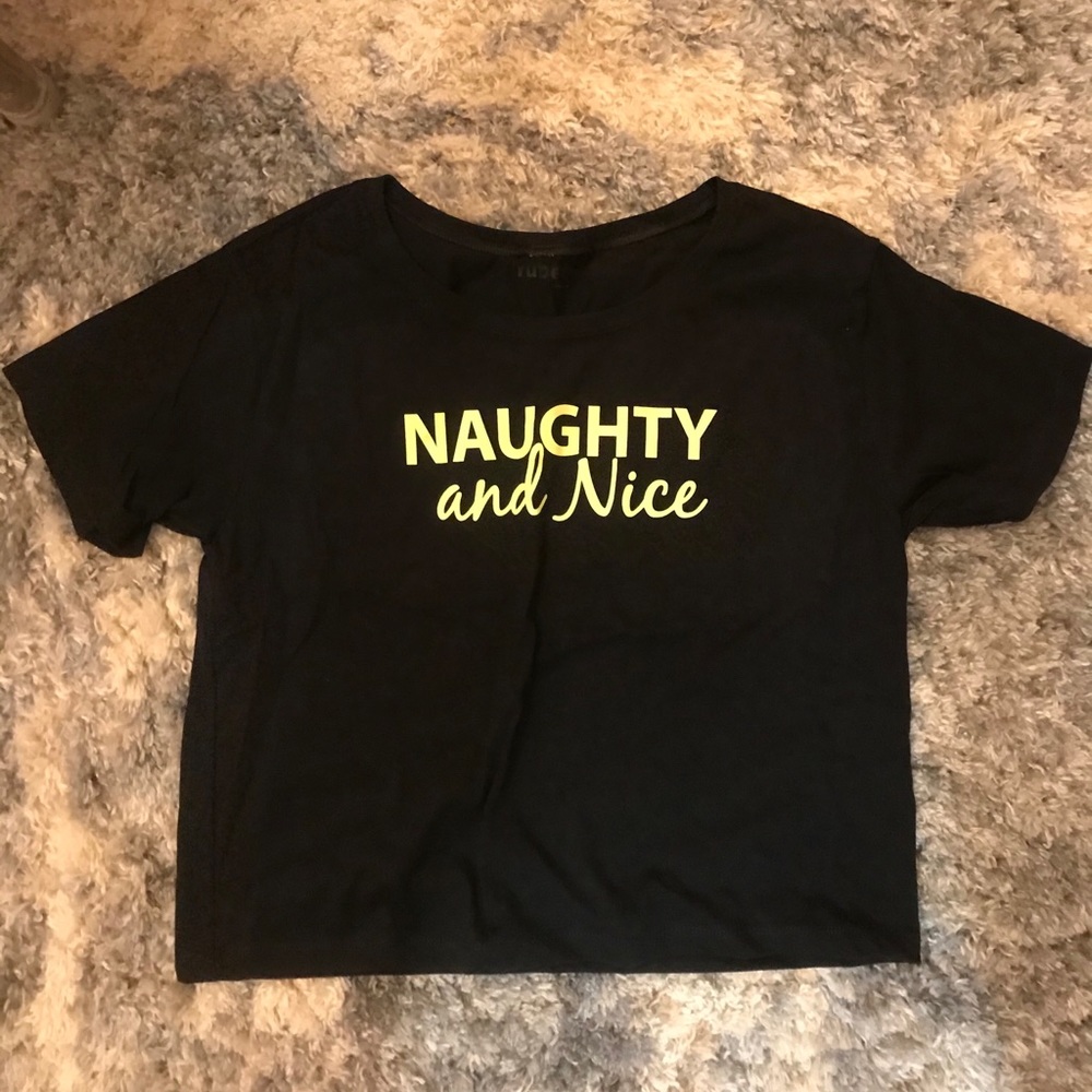 Cropped tee
